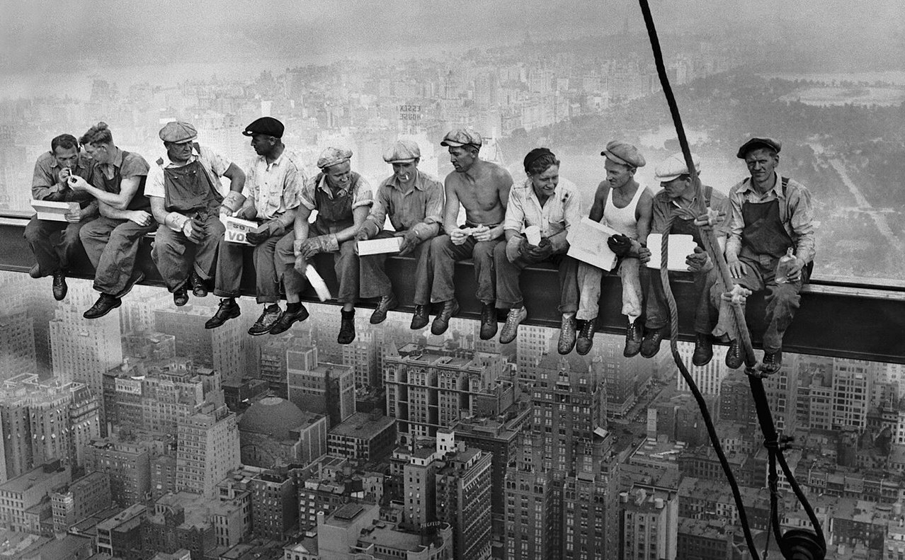 Lunch atop a Skyscraper